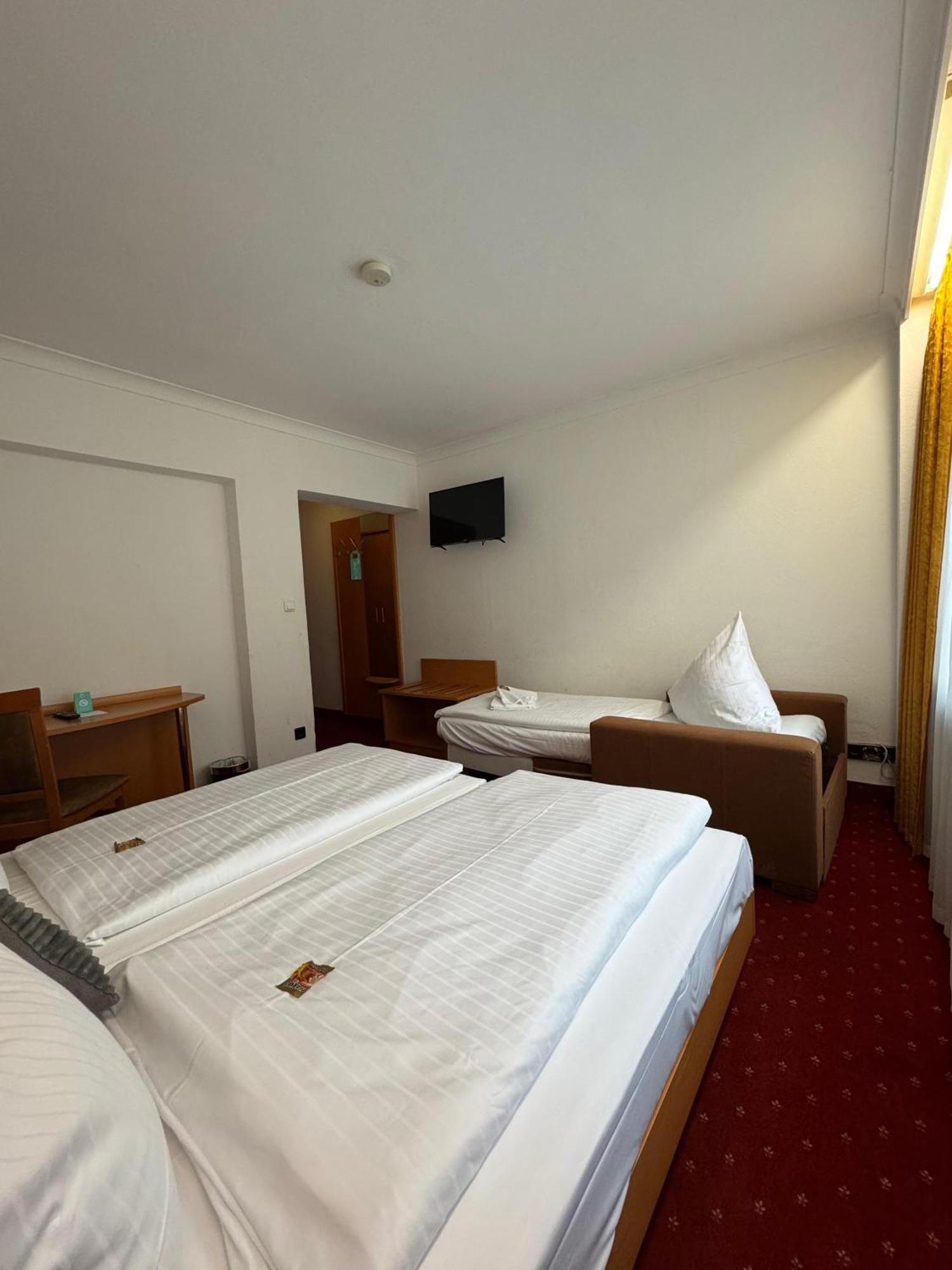 Hotel Centro Mondial City, Trademark Collection By Wyndham München